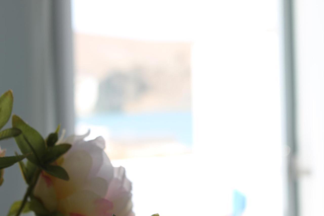 V-Rooms In Milos Cyclades 阿波罗尼亚 外观 照片