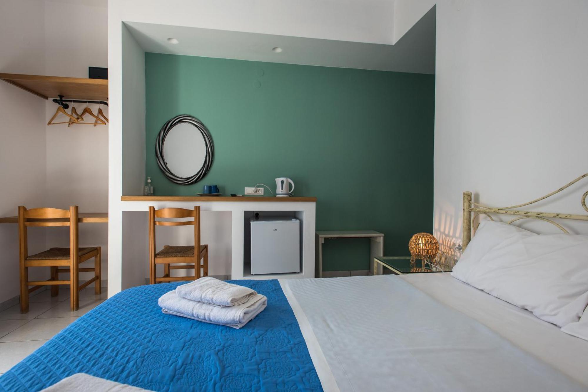 V-Rooms In Milos Cyclades 阿波罗尼亚 外观 照片